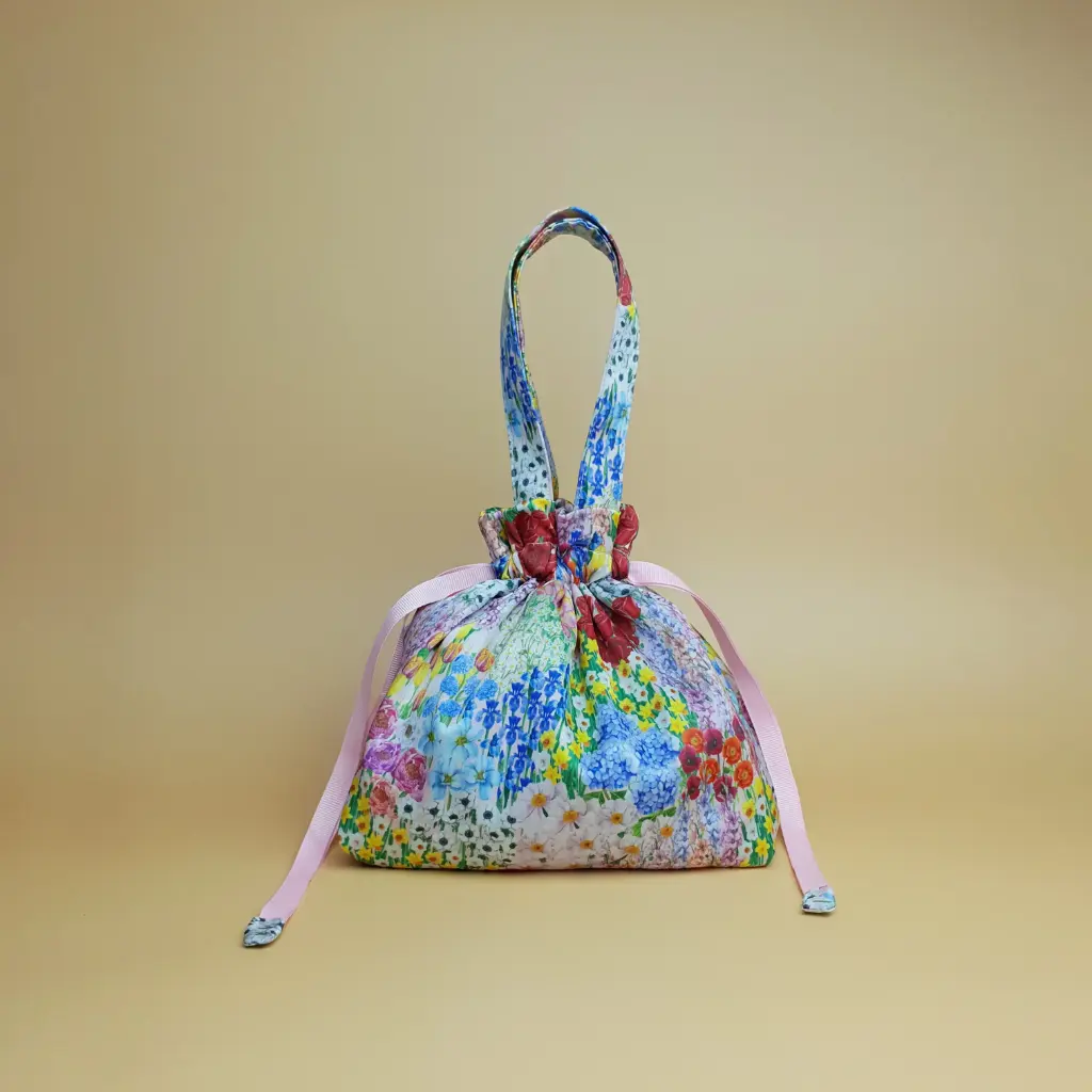 Pink : Bucket Bag