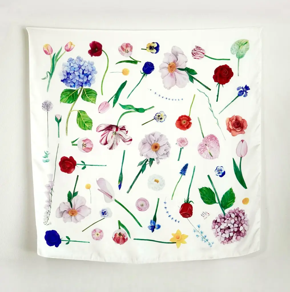 White Garden : Silk Satin Scarf