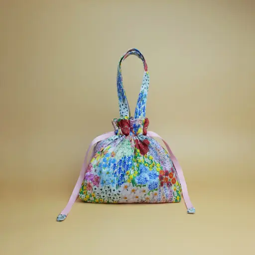 Pink : Bucket Bag